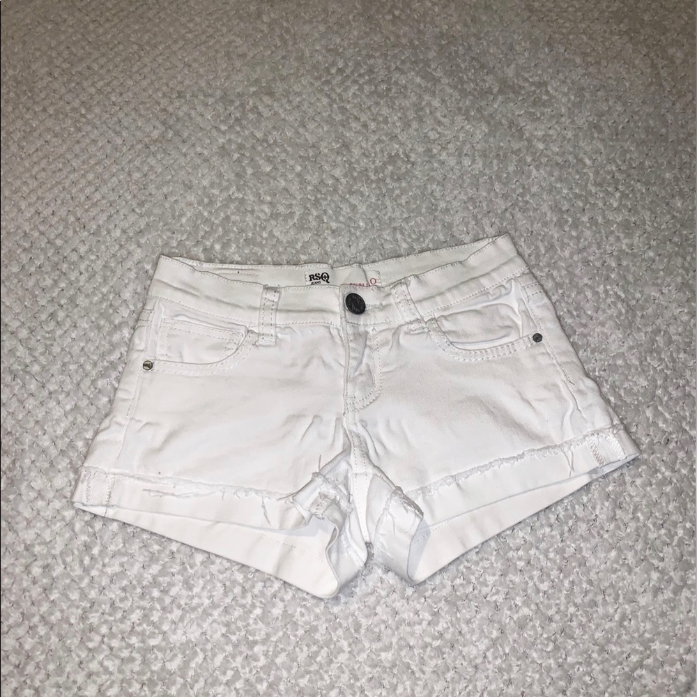 rsq (from tilly’s) malibu white shorts